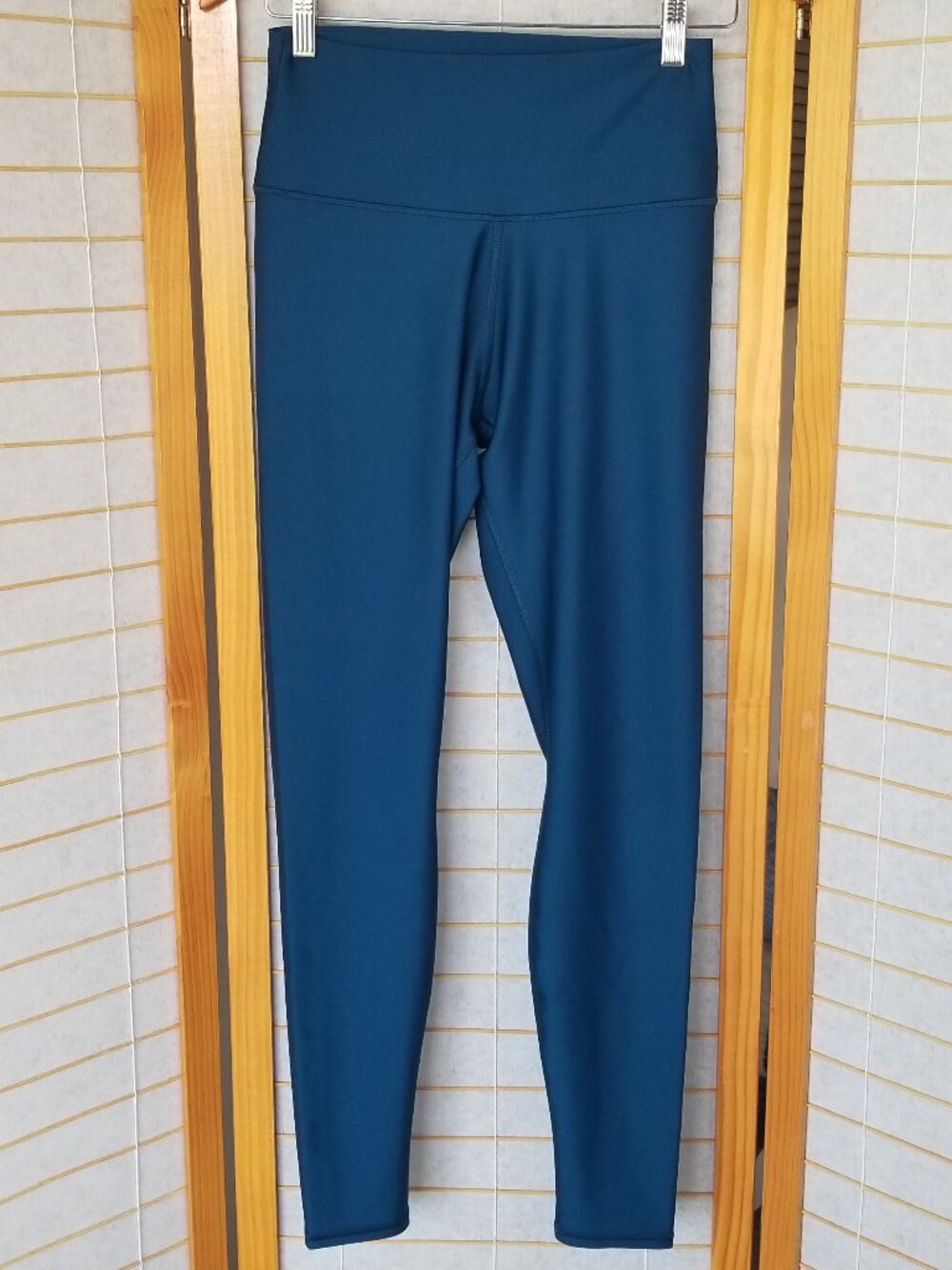 Alo Yoga Airlift 7/8 High Waist Leggings Size L Teal Yoga Athletic